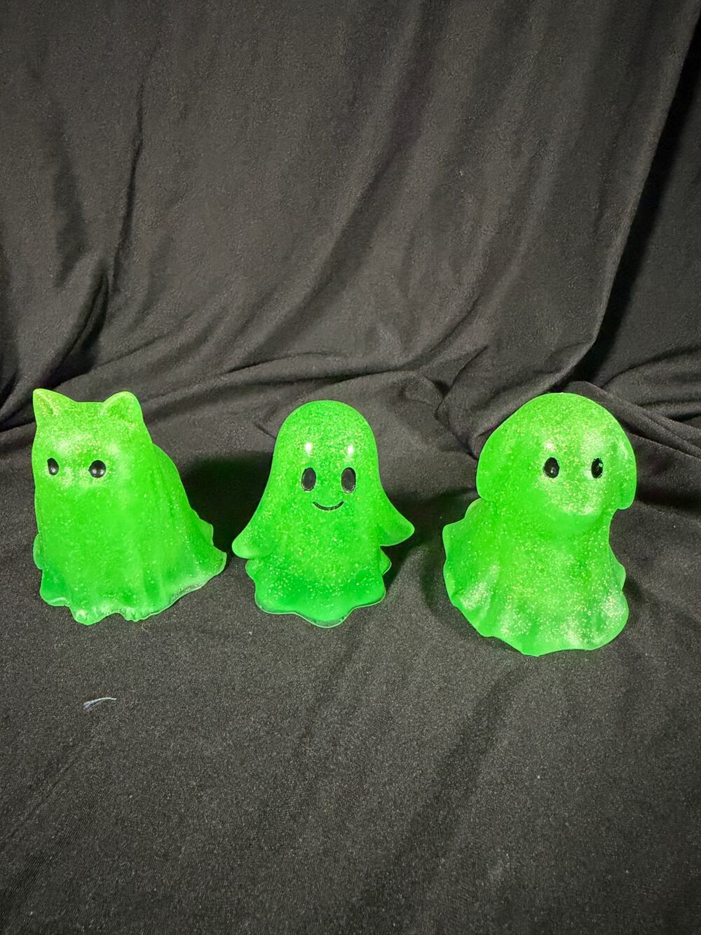 Neon Green Glitter Ghost Family – 3-Piece Resin Halloween Décor Set